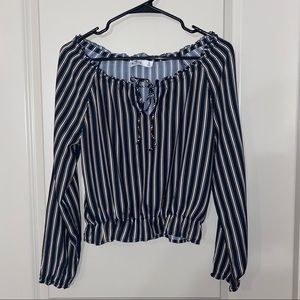 Hollister Long Sleeve Top - Size Small
